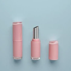 أنابيب أحمر الشفاه الشخصية